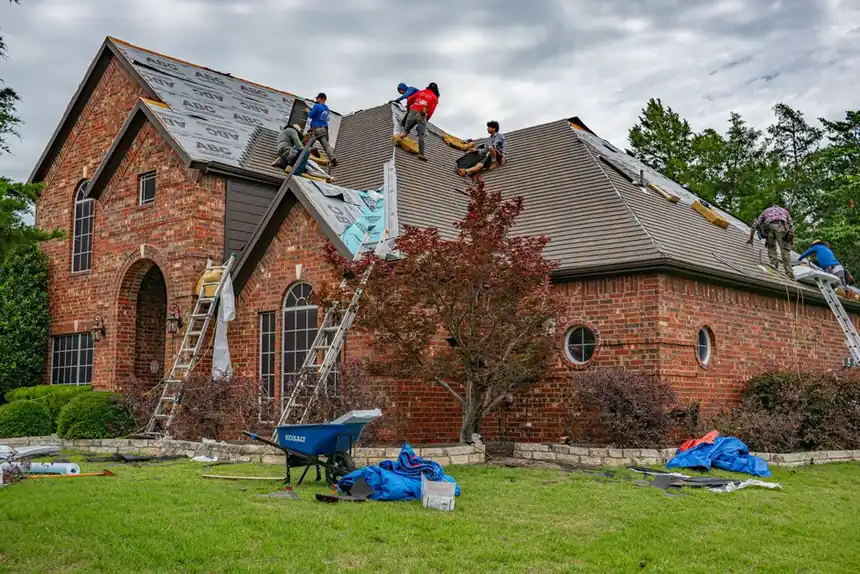 Experienced Roof Repair professionals at work